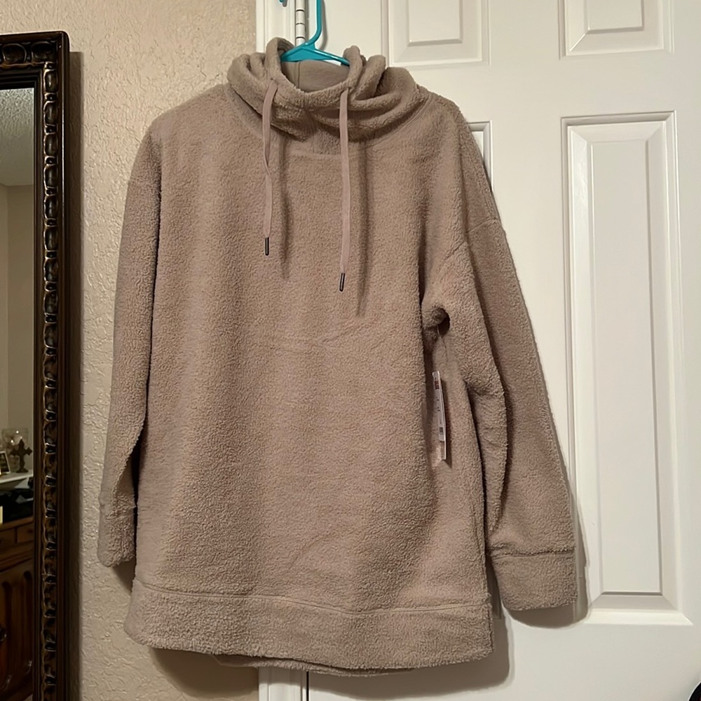 Sherpa hoodie NWT